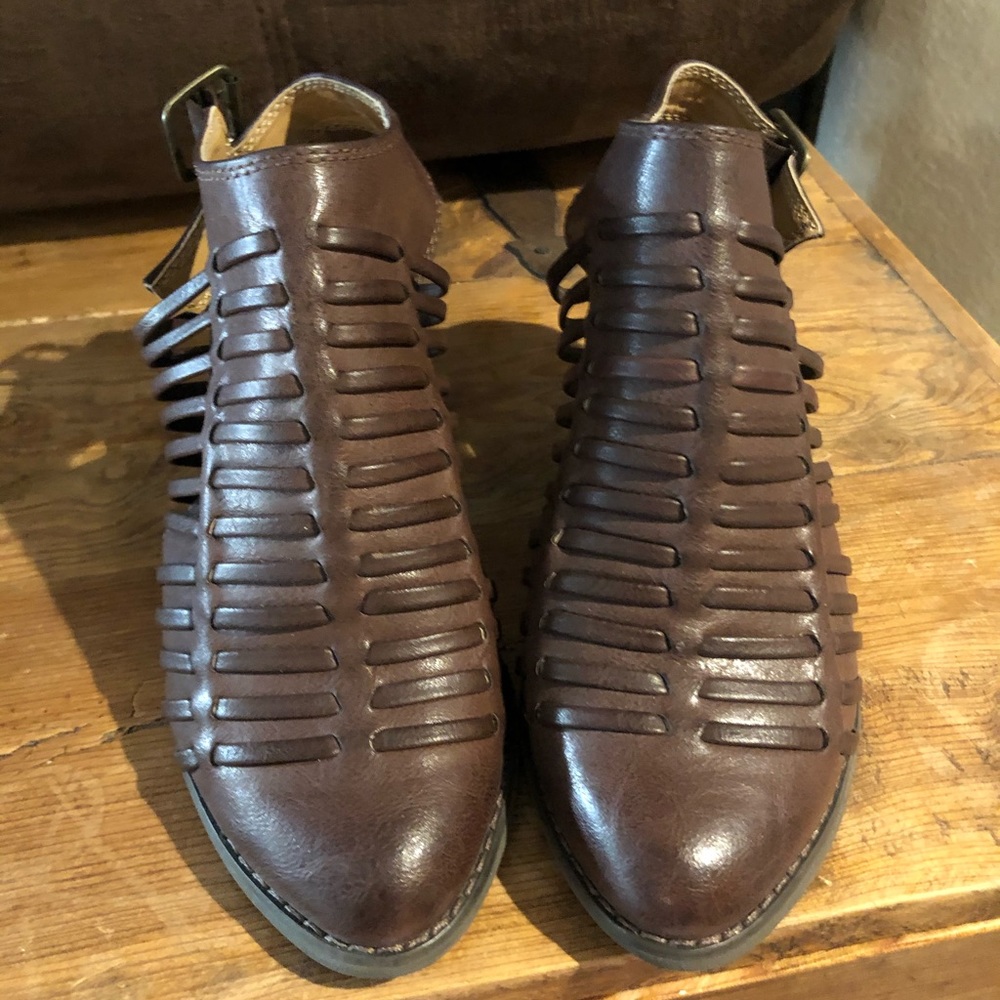 Dolche Brown Leather Woven Booties